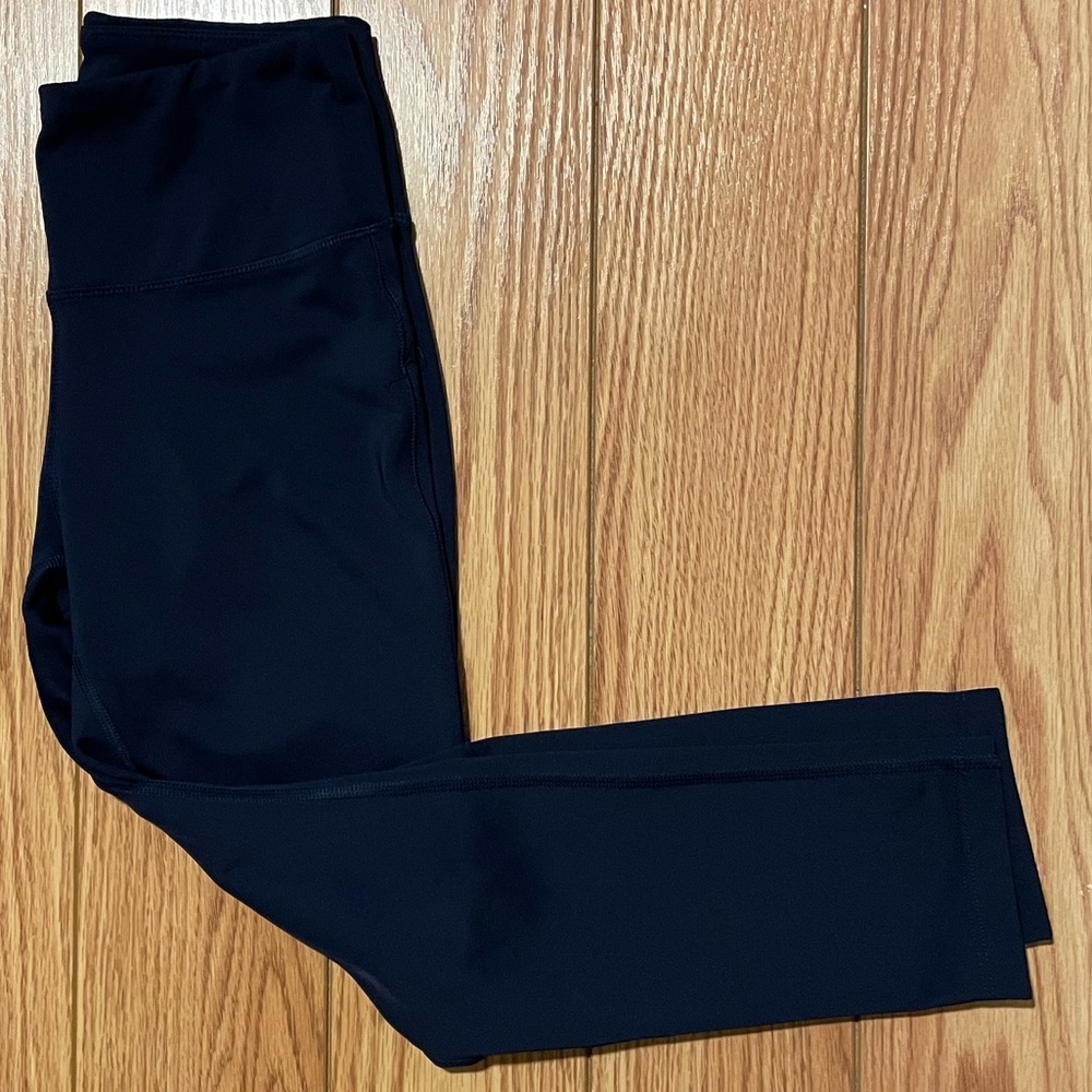 NEW BALANCE NAVY BLUE CAPRI LEGGINGS